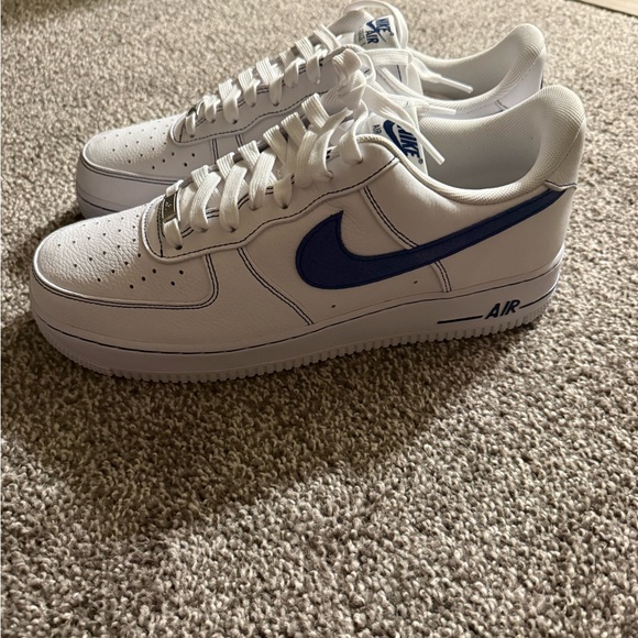 size 11 men's air force ones